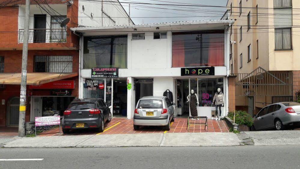 Hostal Deluxe Santander マニサレス エクステリア 写真