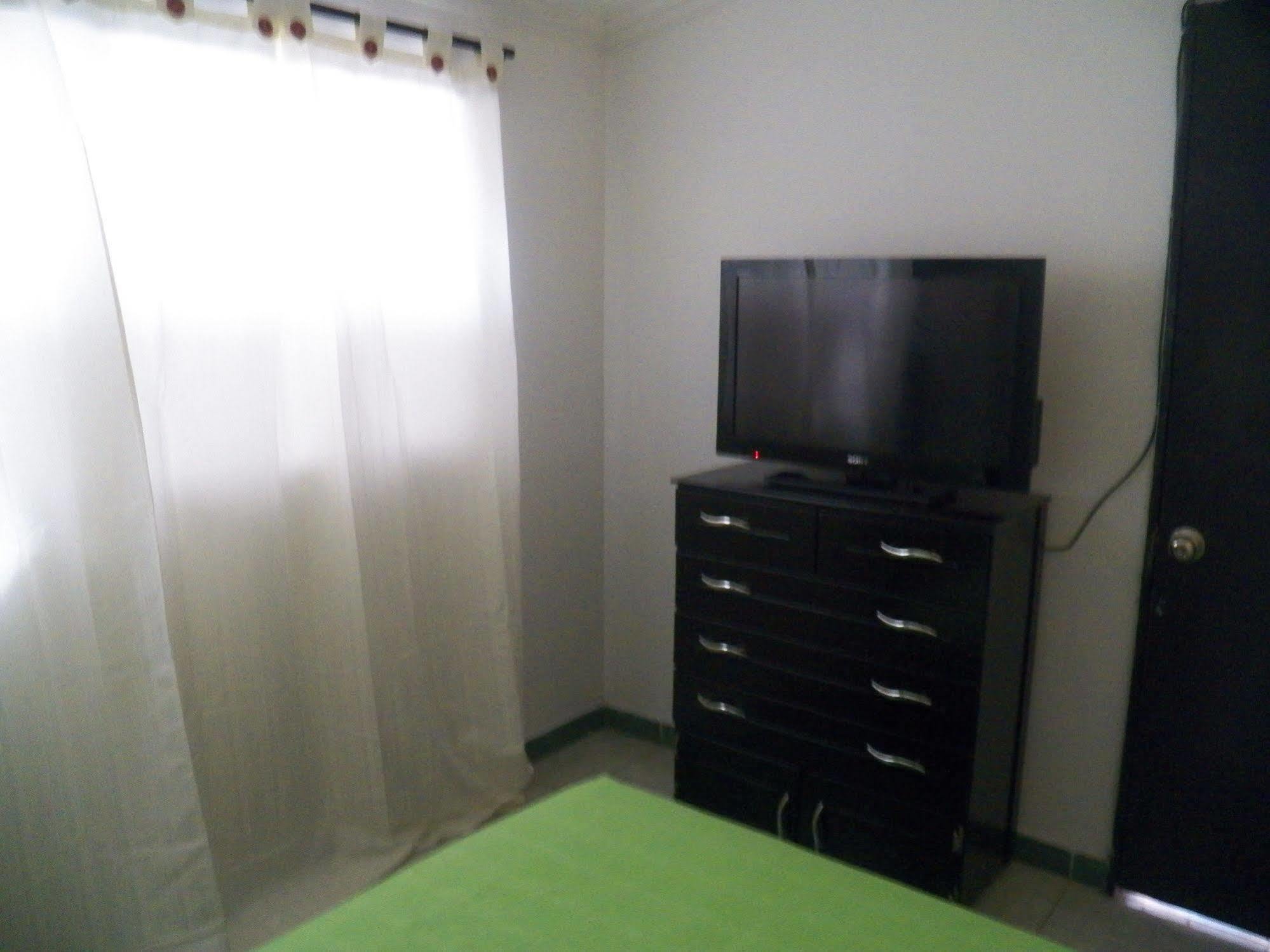 Hostal Deluxe Santander マニサレス エクステリア 写真